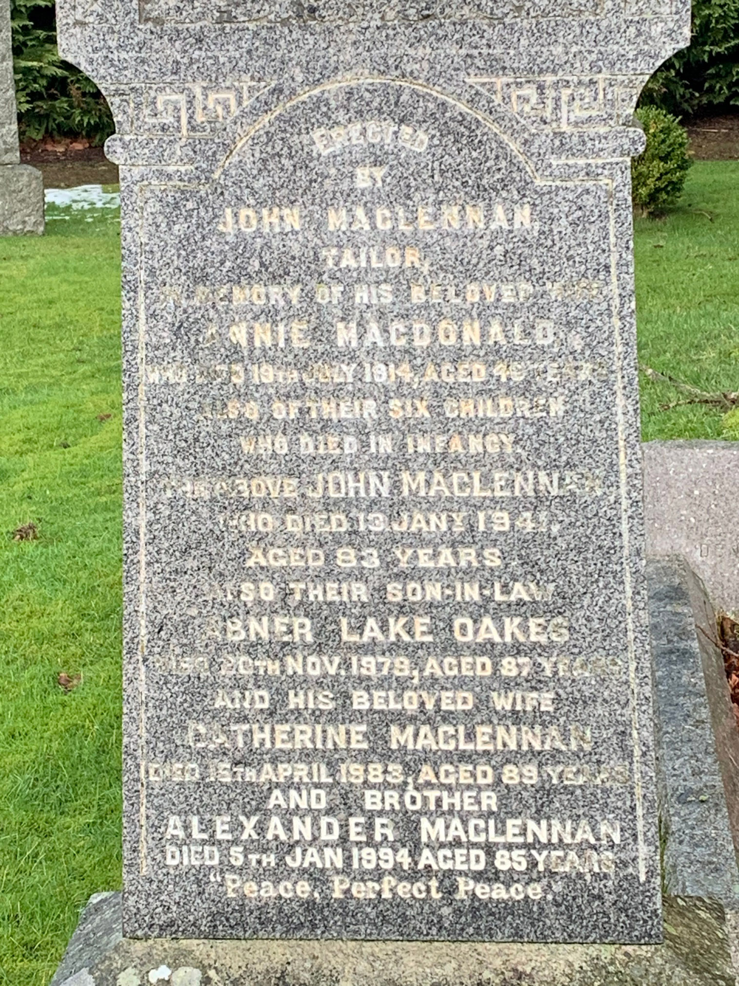 Photo of headstones/John MacLennan died 1941 MI Tomnahurich, Inverness